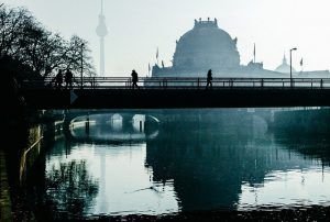 Berlín frío, novilunio, novilunio en Acuario y Mercurio que despierta.