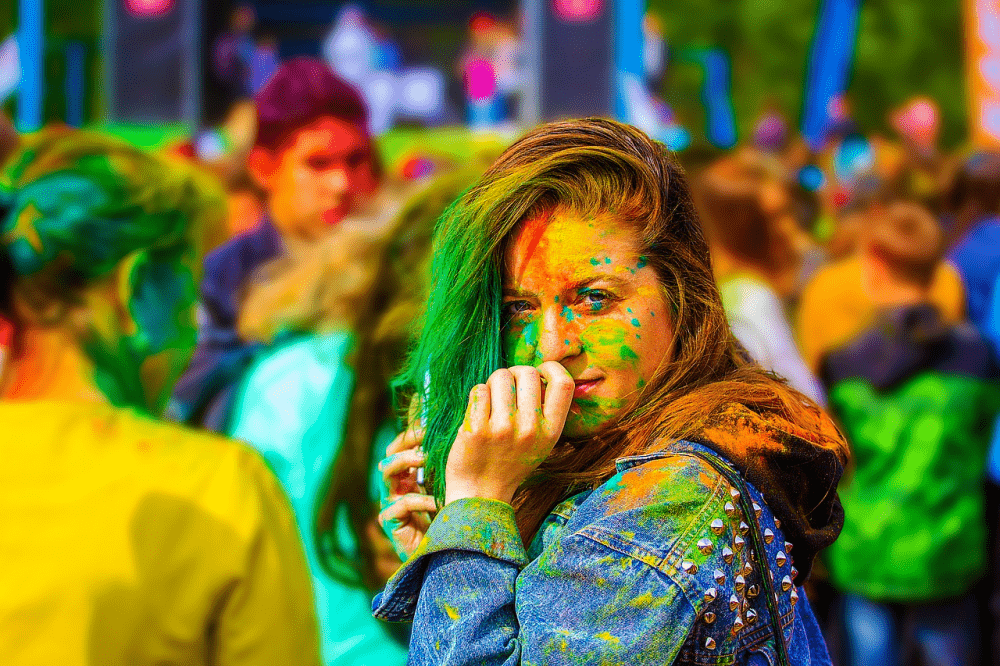 Mil personas, mil opciones, mil colores. Fiesta mutable en el cielo. Mil personas, mil opciones, mil colores. Fiesta mutable en el cielo.
