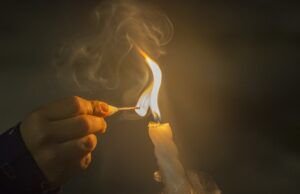 El fuego llama a la luz y la luz llama al fuego. Ingresa el Sol en Escorpio.