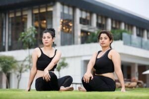 Mercurio y Neptuno en Aries. Vuelve a tus clases CAÑERAS de Yoga.