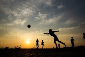 Y justamente esa semana, para más inri, iniciamos temporada Cáncer —con nueva estación incluida; verano, en estos lares—. Además el Venus no parará quieto: por eso toca vigilar los grados fijos (y algunos grados Yang o de signos masculino). Y nos despediremos de la semana con el cuarto lunar en Libra.